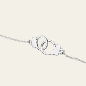 Love Lockdown Interlocking Necklace – product view