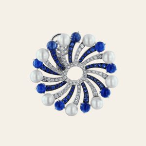 Infinia Earrings – product view