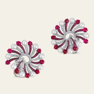 Infinia Earrings – product view