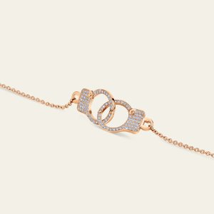 Love Lockdown Interlocking Diamond Necklace – product view