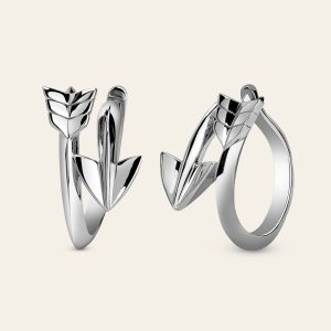 Super Arrow Earrings – product view