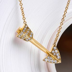 Super Arrow Diamond Pendant – product view