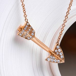 Super Arrow Diamond Pendant – product view