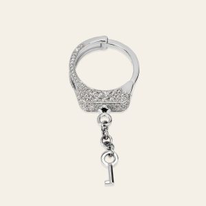 Love Lockdown Diamond Ring – product view