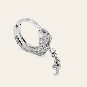 Love Lockdown Diamond Ring – product view
