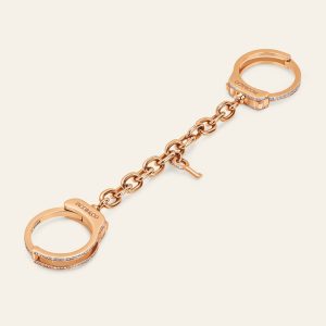 Love Lockdown Two Finger Ring – product view
