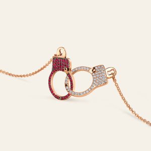Love Lockdown Interlocking Diamond Necklace – product view