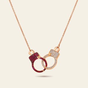 Love Lockdown Interlocking Diamond Necklace – product view