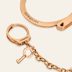 Love Lockdown Wristlet – product view