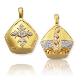 10KY 0.90CTW DIAMOND POPE CROWN PENDANT