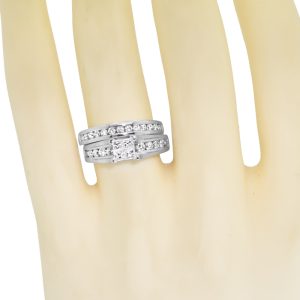 10k Ladies Princess Round Diamond Bridal Ring Set with Bridge Effect 1.0 ct)